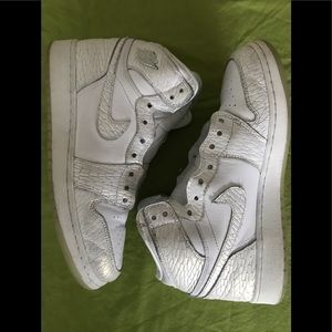 Air Jordan 1 Retro Mid White Mix